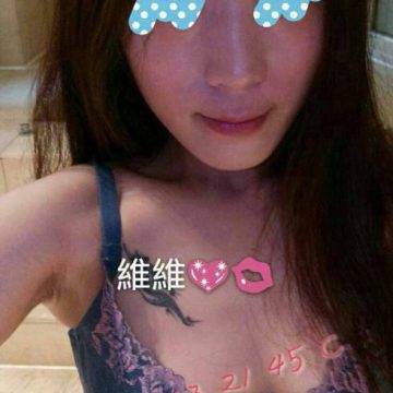 出沒地區:桃園叫小姐  維維 163.C.21歲    特色:性感騷氣的小祕書兼職
