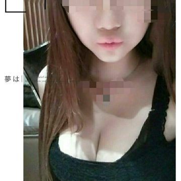 地區:高雄付費約會 夢夢 168.E.20歲    萌系小乳牛有著巴掌臉~