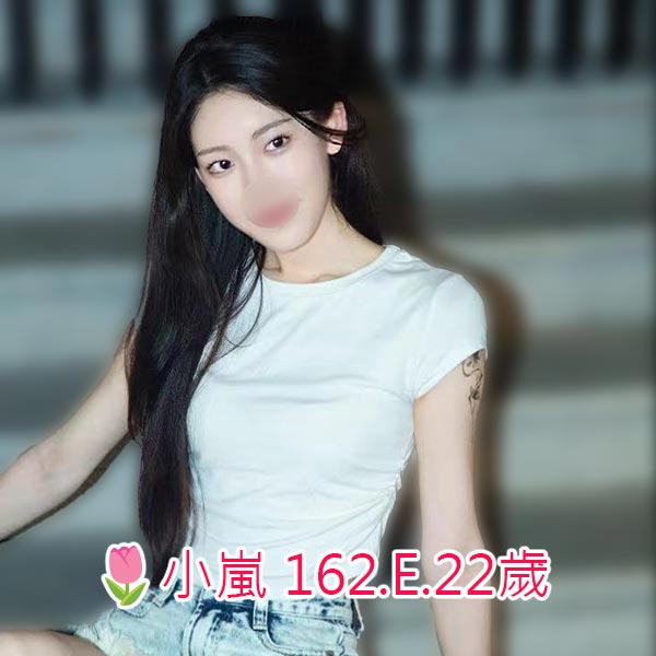 出沒地區:台中外送茶 資料：🌷小嵐 162.E.22歲  特色：🔥熱情風騷  🔥泳裝女孩
