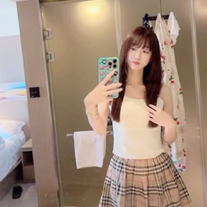 <span style="font-weight:bold; color:#5500DD;">出沒地區:台中外送茶</span><br /> <span style="font-weight:bold; color:#5500DD;">資料： 菜菜 164.E.22歲</span><br /> <br />