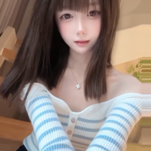 <span style="font-weight:bold; color:#5500DD;">出沒地區:台中外送茶</span><br /> <span style="font-weight:bold; color:#5500DD;">資料：💦冰冰 158.E.22歲 </span><br />