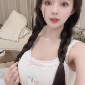<span style="font-weight:bold; color:#5500DD;">出沒地區:高雄外送茶</span><br /><span style="font-weight:bold; color:#5500DD;">資料：水水 164.E.23歲</span><br /> <br />