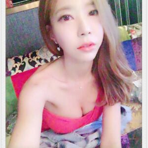 <span style="font-weight:bold; color:#5500DD;">出沒地區:高雄外送茶</span><br /> <span style="font-weight:bold; color:#5500DD;">資料：💦美智子 165.D.22</span><br />